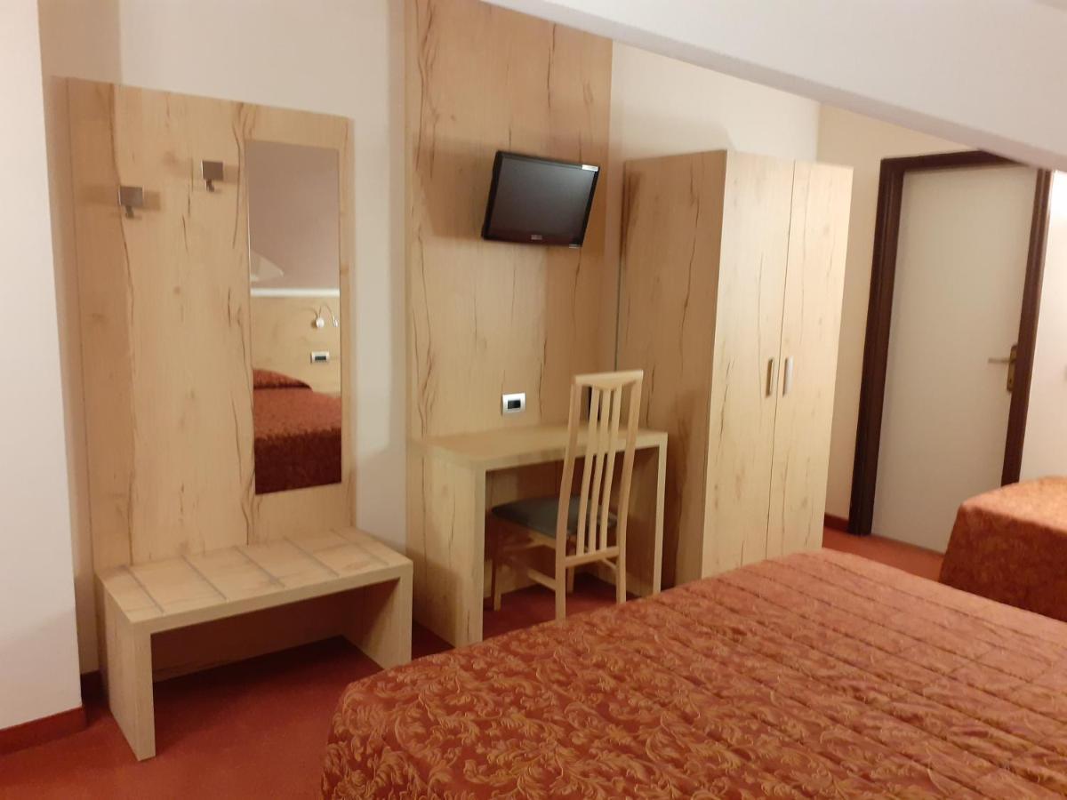 Hotel Des Alpes Castione della Presolana Extérieur photo