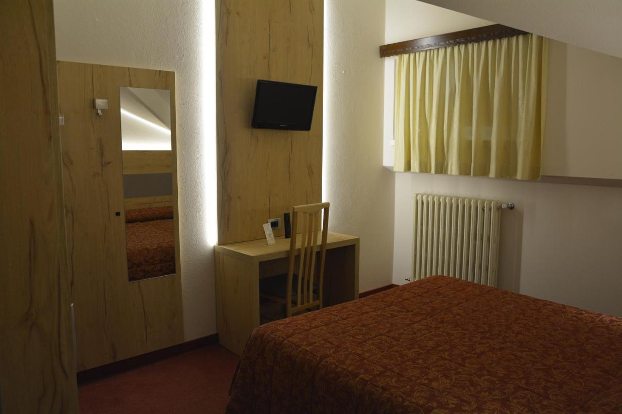 Hotel Des Alpes Castione della Presolana Extérieur photo